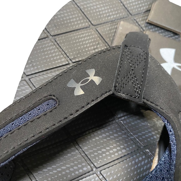 Under Armour black flip flops men's size 9 and 12 NWT - Picture 3 of 8